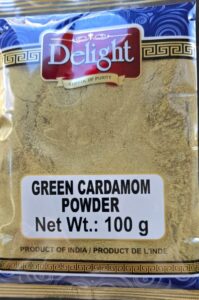 green cardmom powder